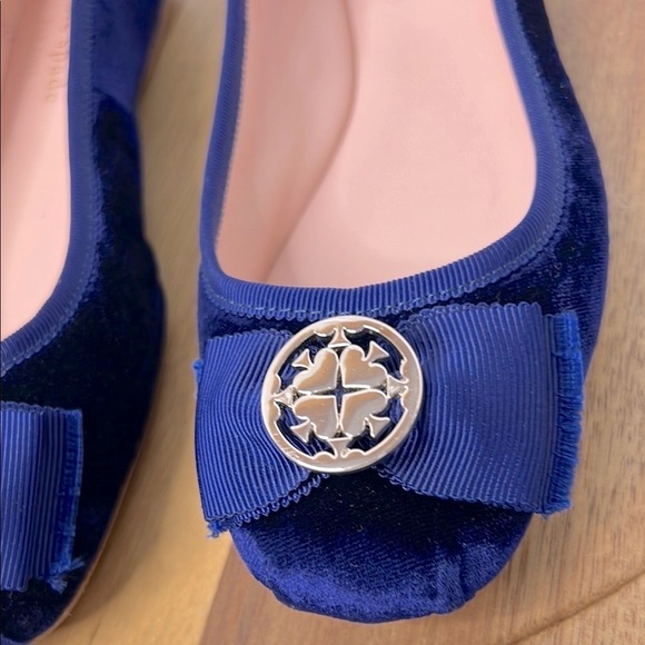 KATE SPADE l Blue Crush Velvet Gold Logo Detail Ballerina Flats Sz. 6 Balletcore - Picture 5 of 12